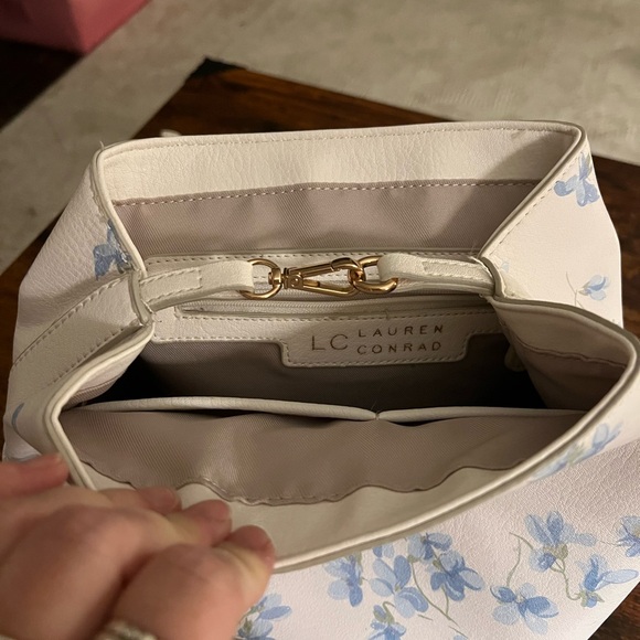 Lauren Conrad Chic White and Blue Floral Women's Backpack - Picture 5 of 7